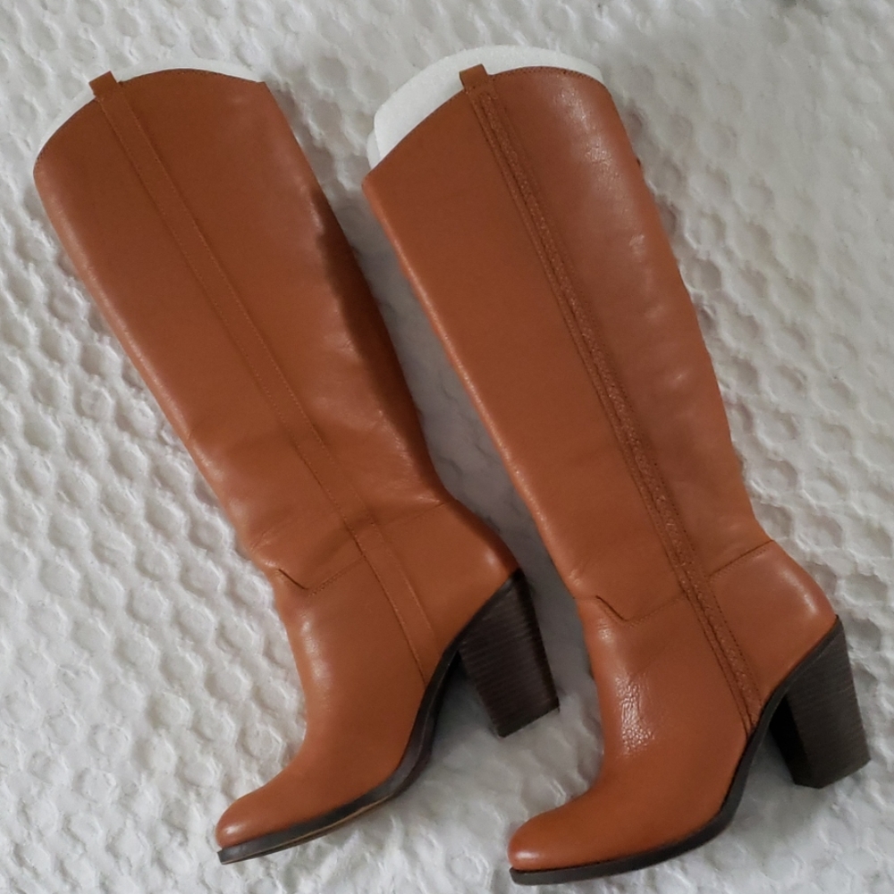 Lucky Ebbie boots